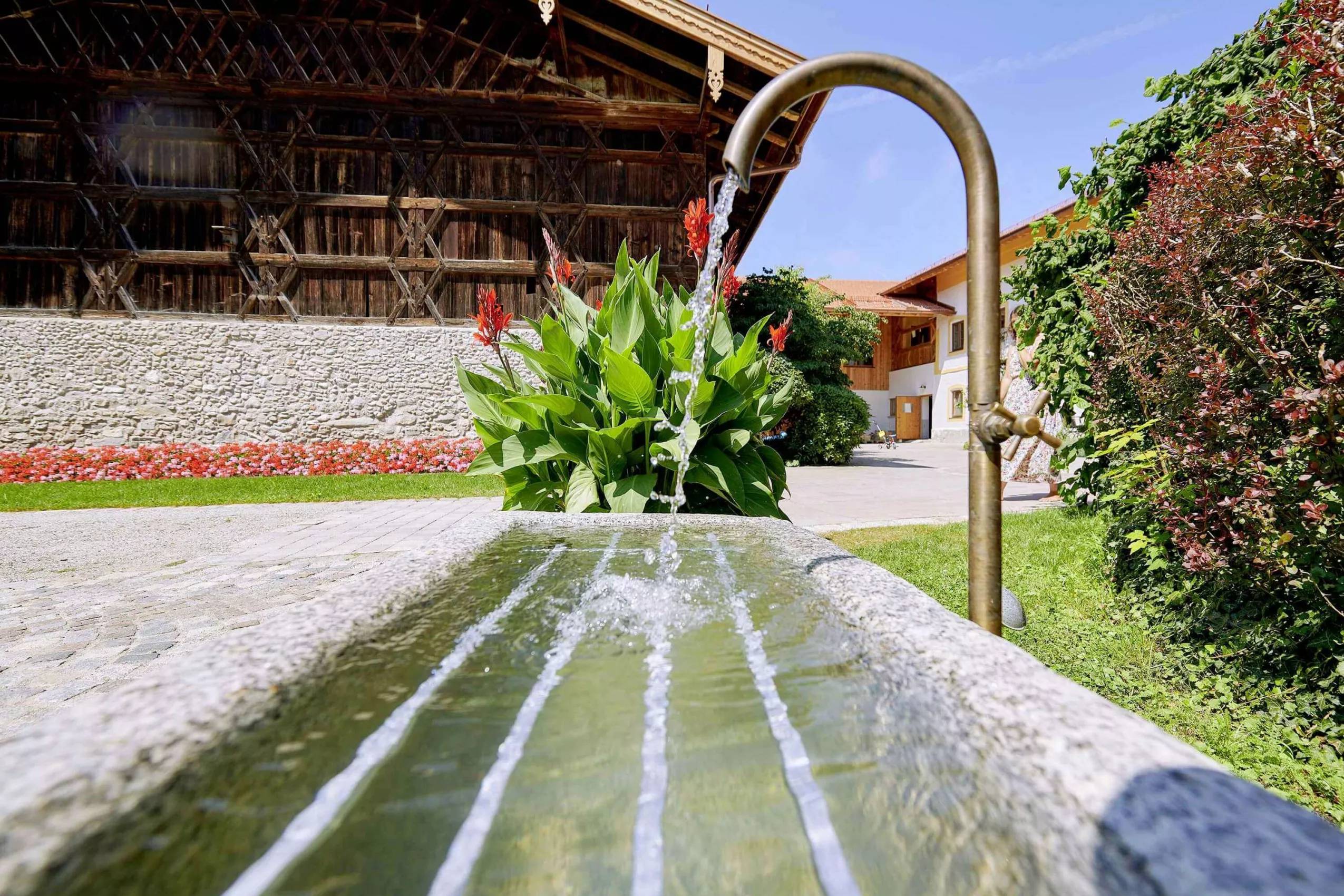 gepflegte Wohlfühloase Modernes Ambiente in traditionellem Hof