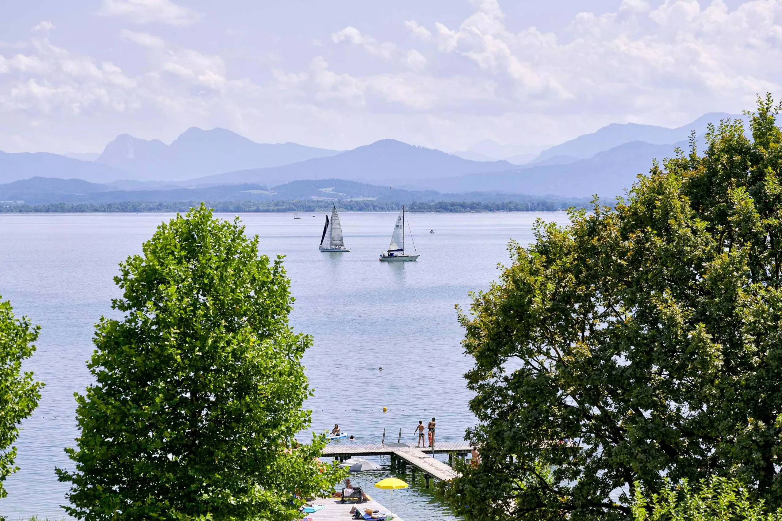 Schifffahrt am Chiemsee Herreninsel Fraueninsel Schloß Herrenchiemsee