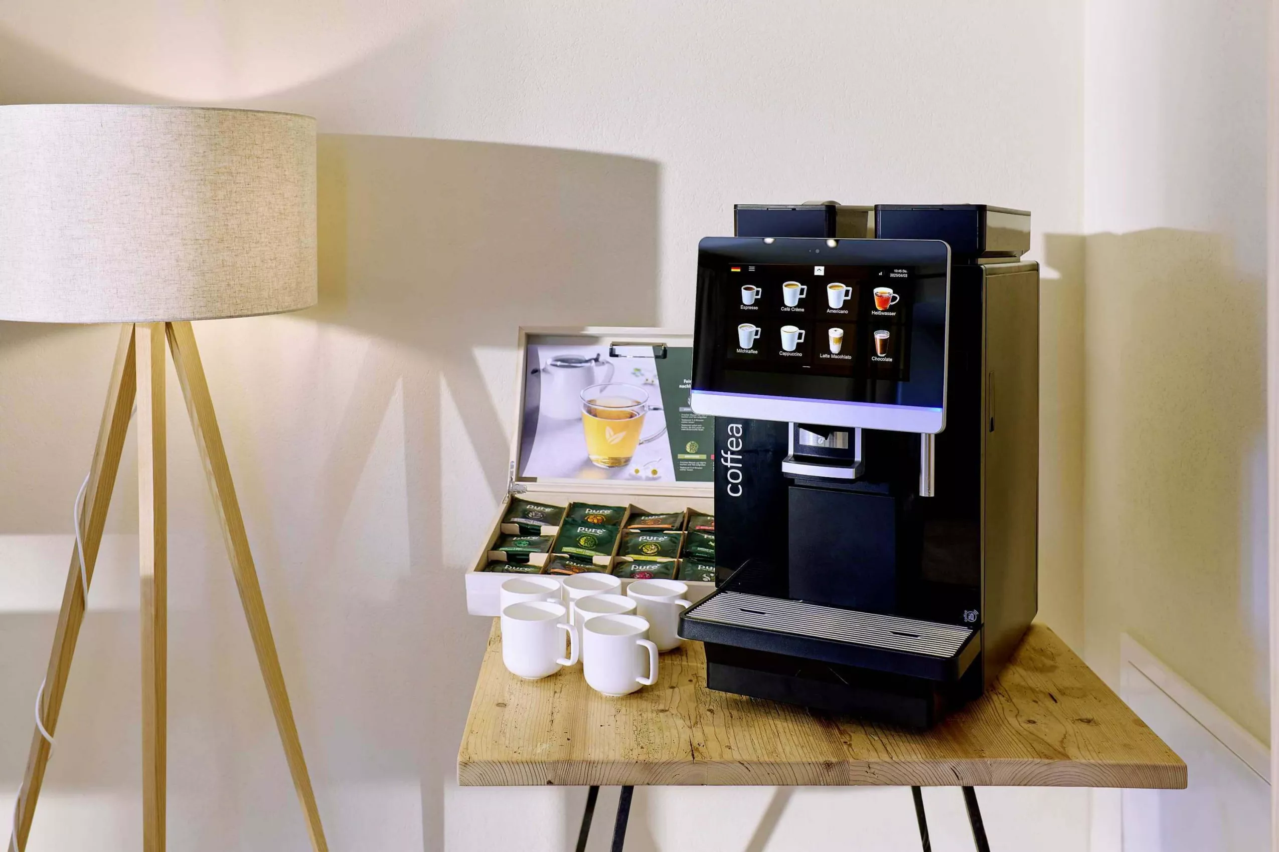 Pause mit Kaffeegenuss Kaffeeautomat in der Moierhofstubn Seminarraum