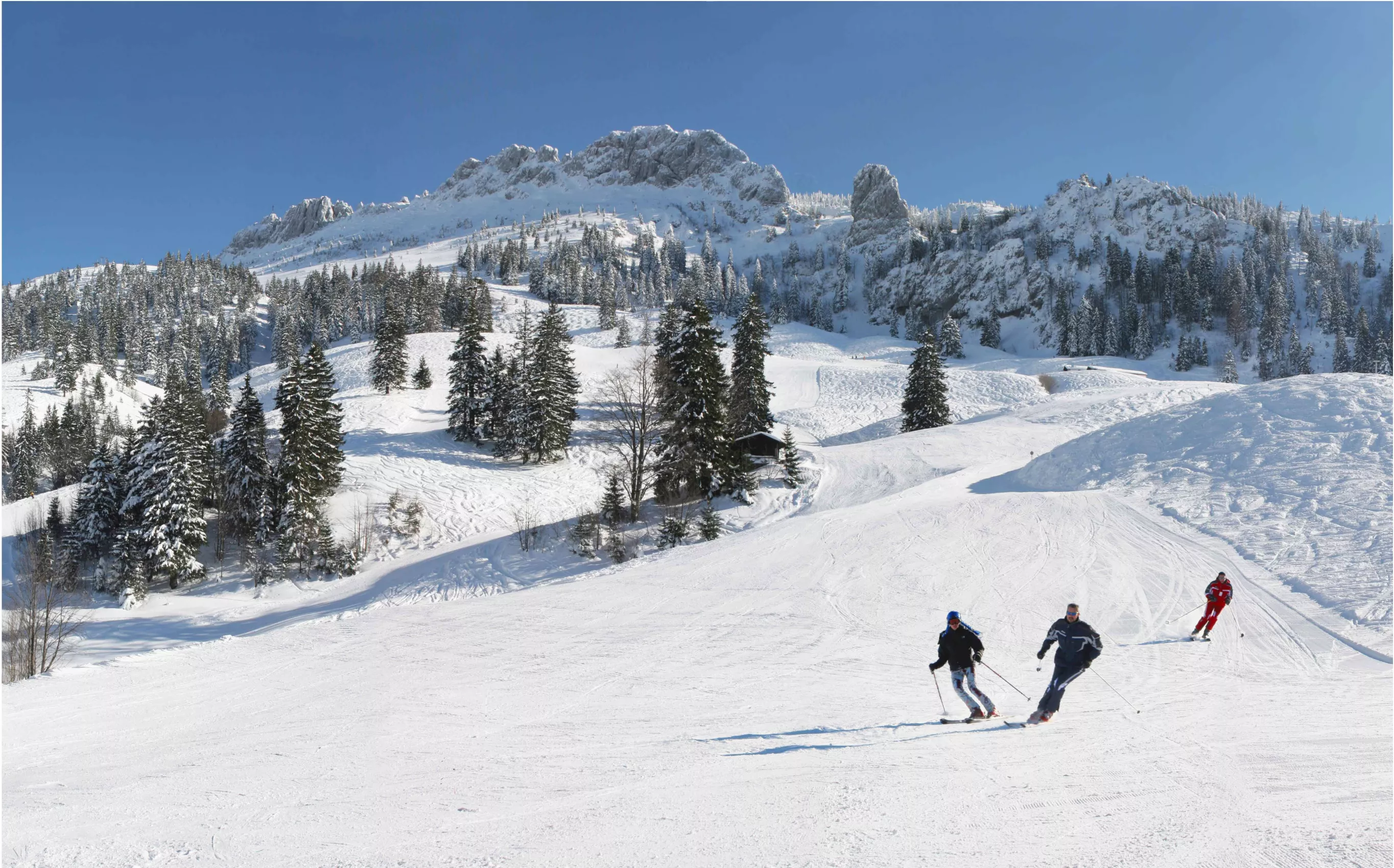 Skifahren am Westernberg Skifahren Alpinski Snowboarden in den Alpen in Bayern