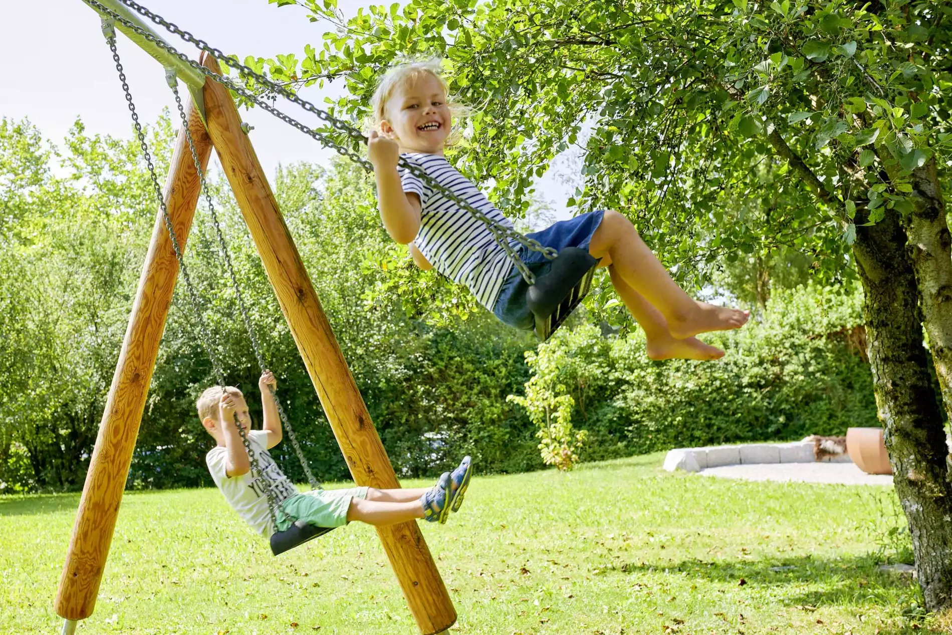 Spielzeug für Kinder Trettraktoren für den Innenhof